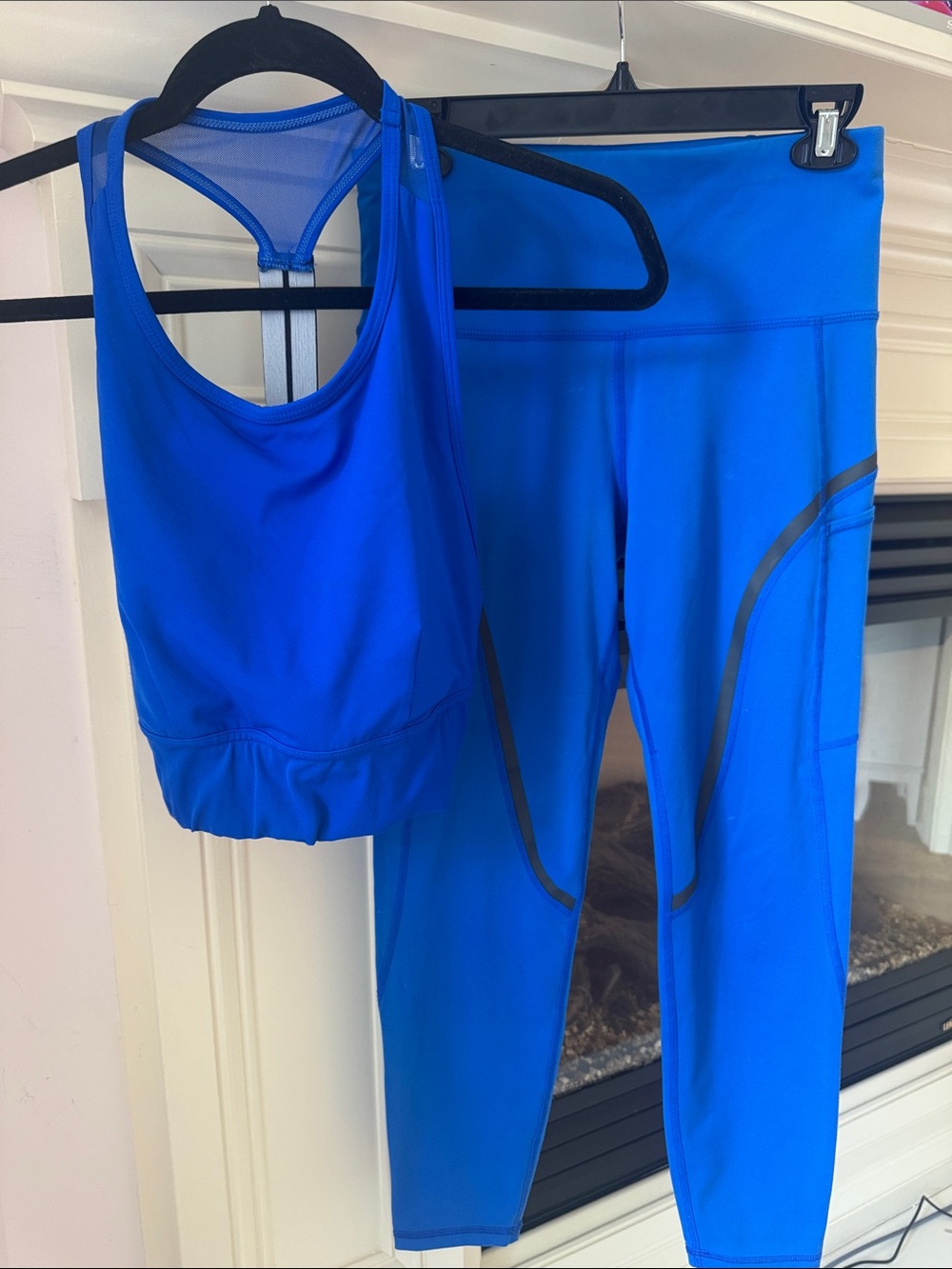 Sports Illustrated Electric Blue High-Support Sports Bra & Leggings